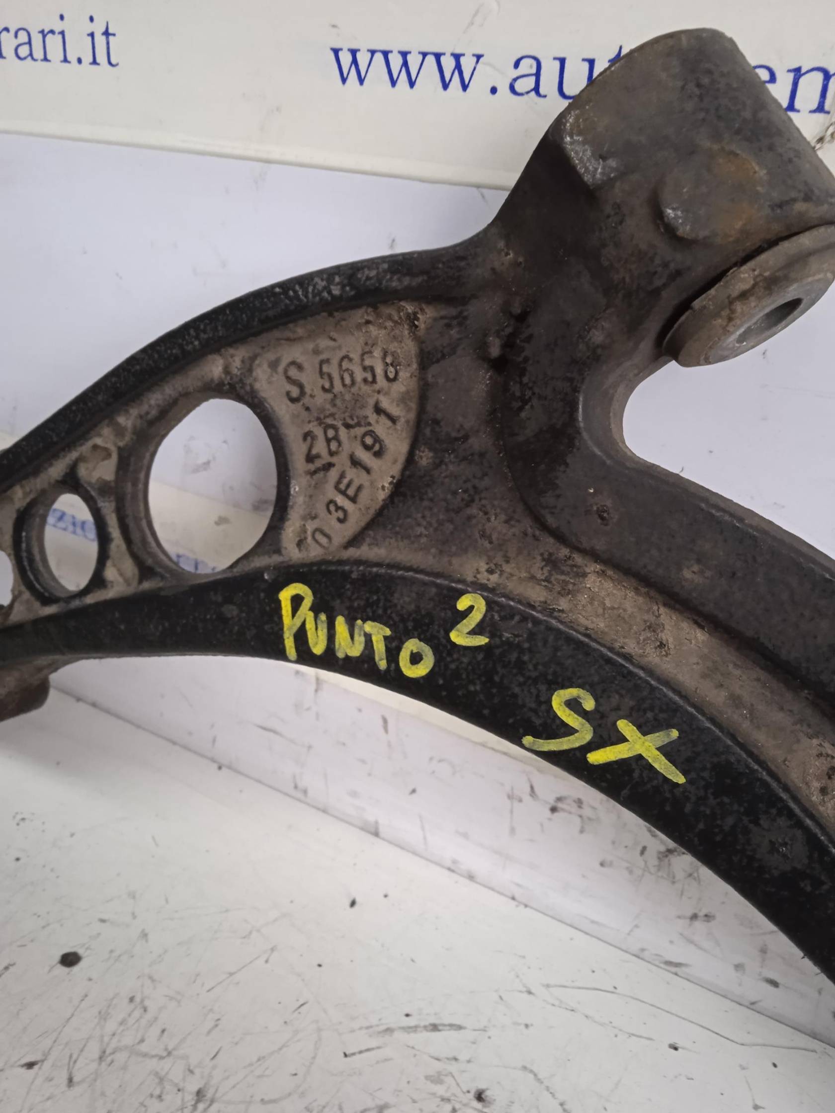 Braccio oscillante sosp. ant. sx.